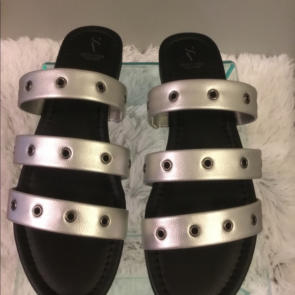 —Vera Wang sandals - Picture 3 of 6